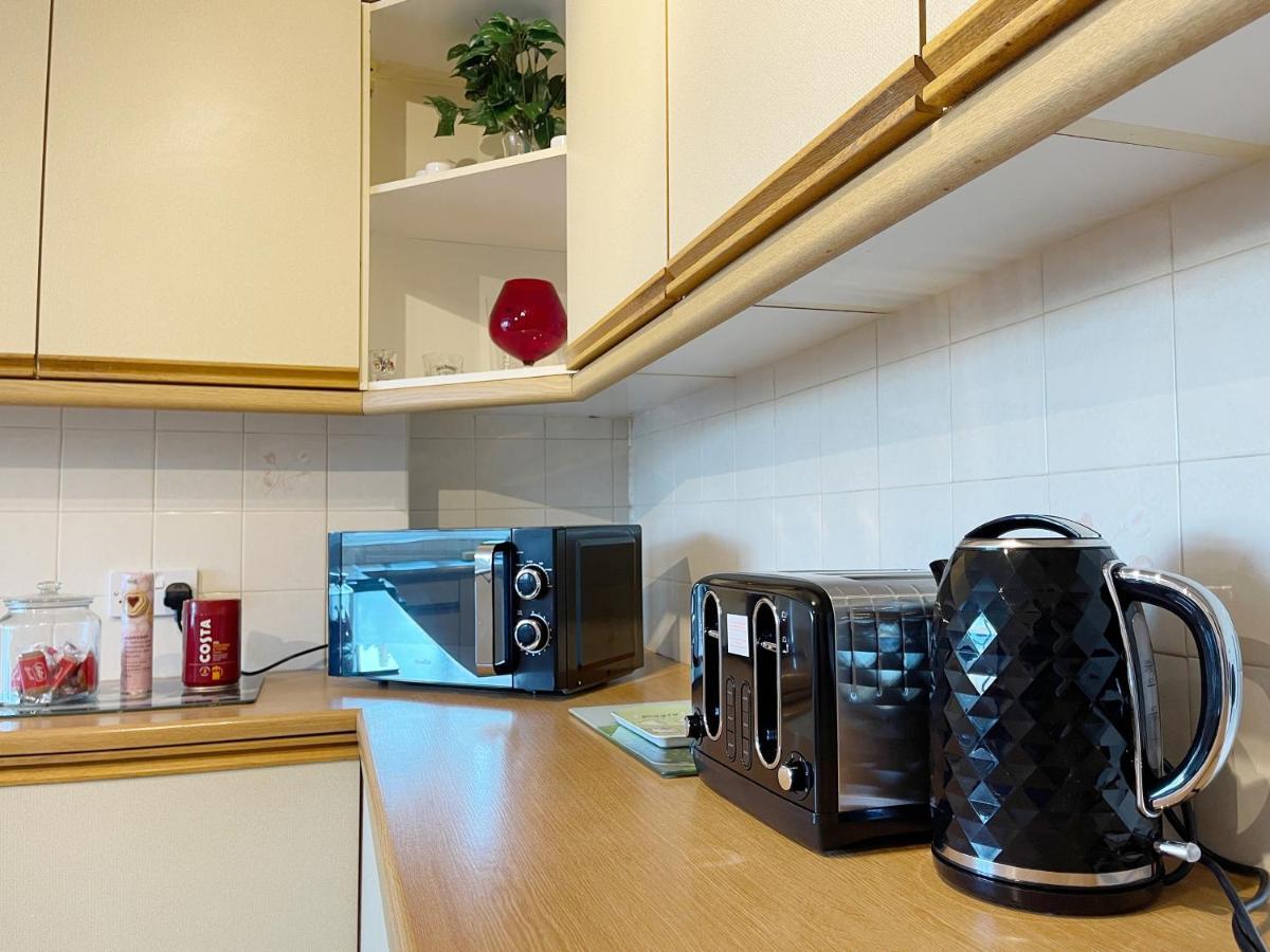 Appartement 3 Bed Duplex Flat, Free Wifi & Netflix, Ideal For Contractors à Gravesend Extérieur photo