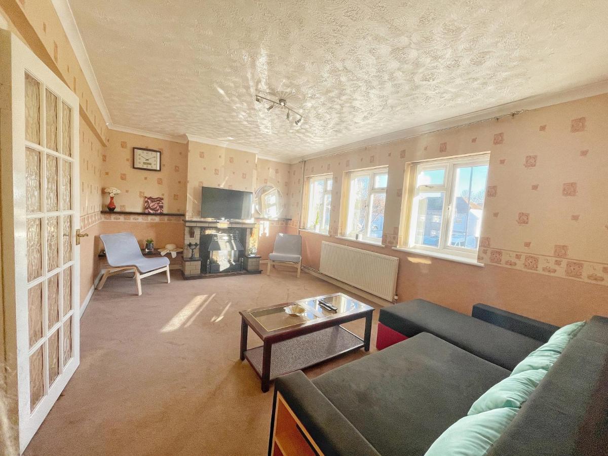 Appartement 3 Bed Duplex Flat, Free Wifi & Netflix, Ideal For Contractors à Gravesend Extérieur photo